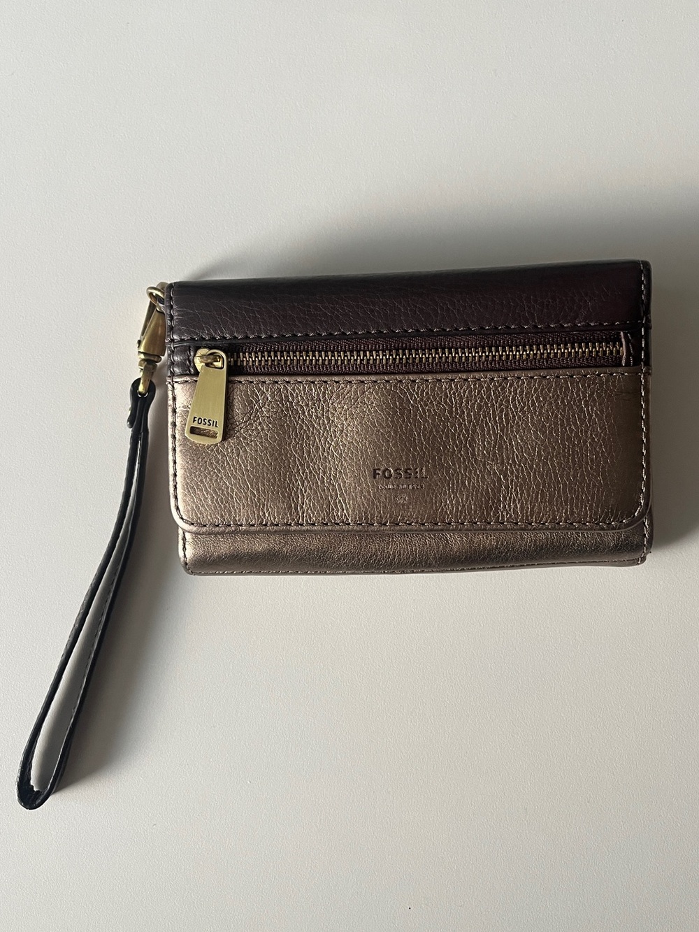 Fossil Bronze Metallic and Dark Brown Leather Wristlet Wallet